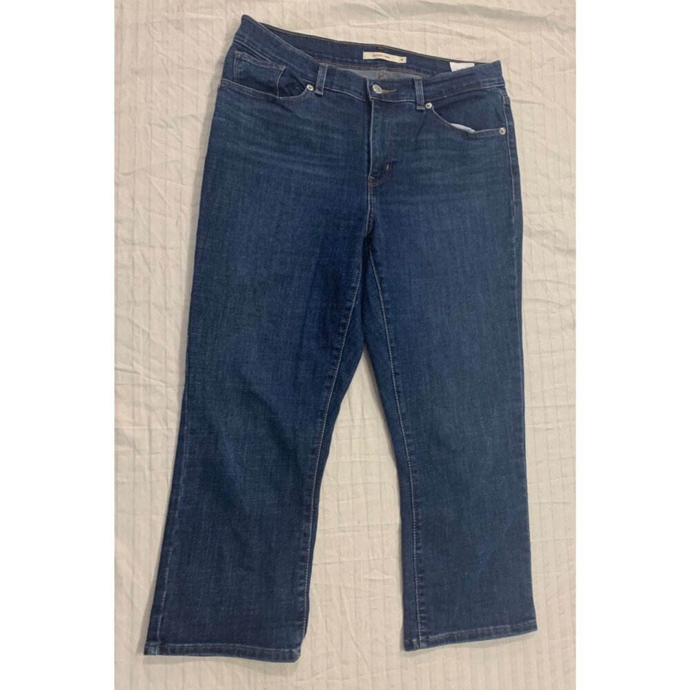 LEVIS CLASSIC WOMENS JEANS CAPRIS PANTS SIZE 8